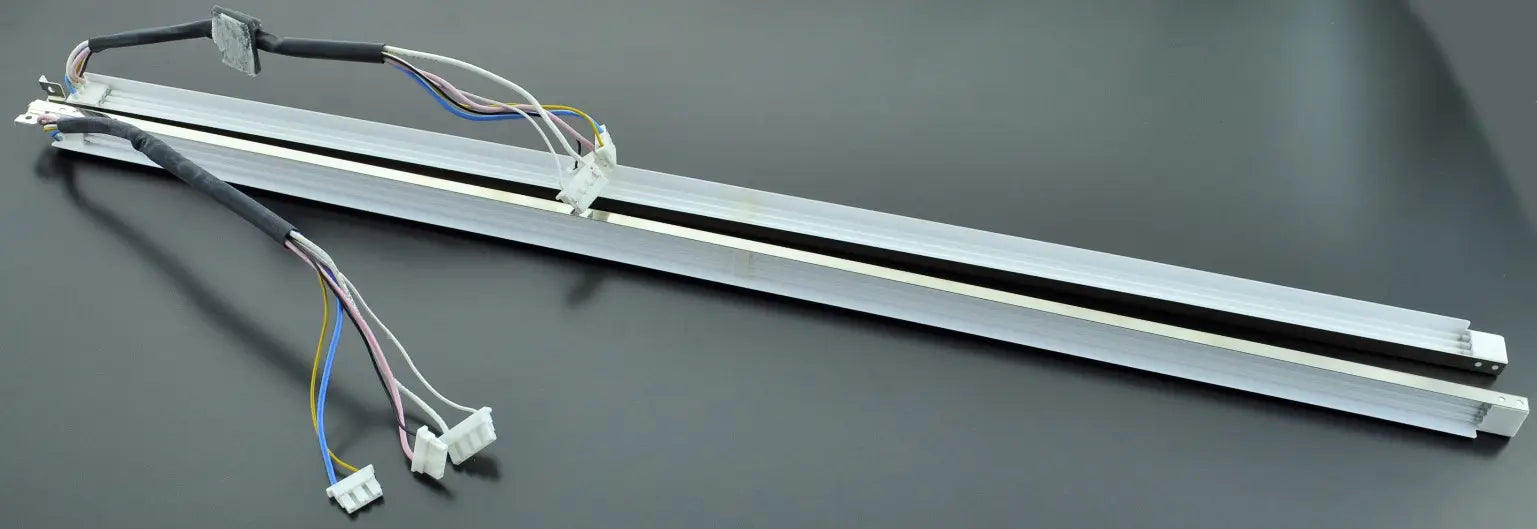 Ccfl Backlight Assemblies For 21.3 Samsung Ltm213U3 (In Reflector Rail) Ccfl Assembly